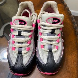 Nike Air Max (Girls)